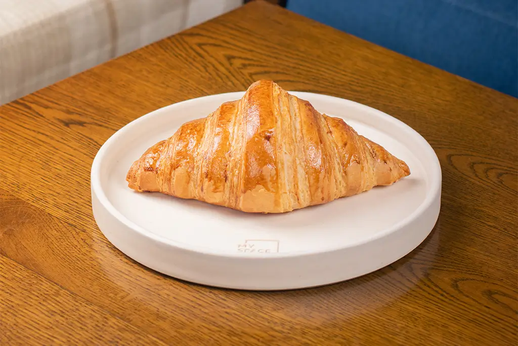 كرواسون بالزبدة