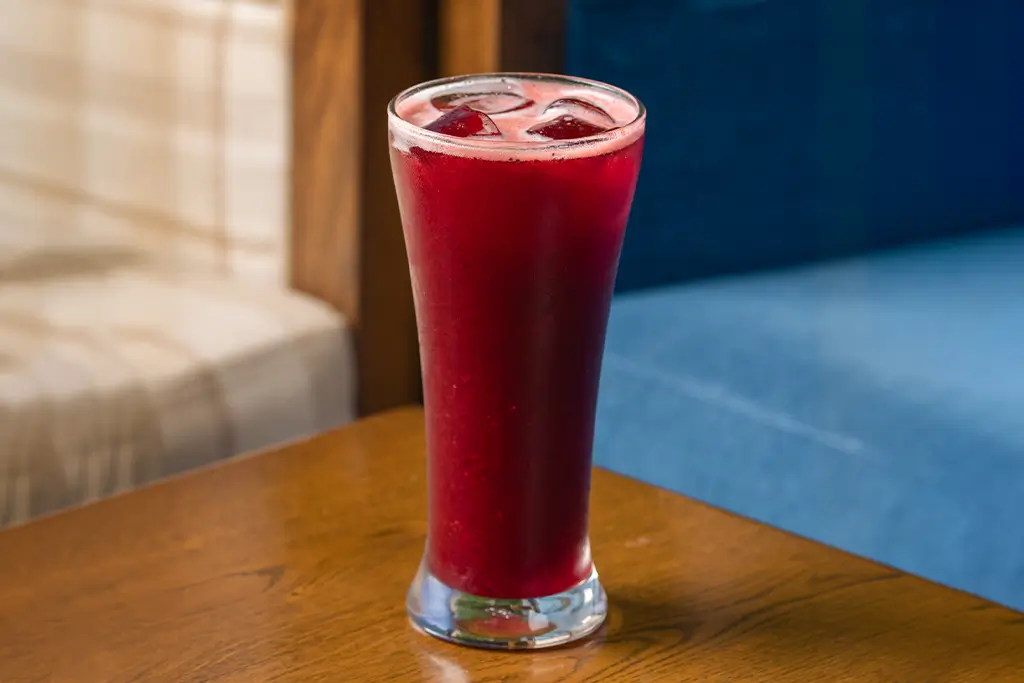 عصير كركديه فراولة